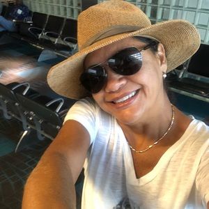 Meet your Posher, Melanie